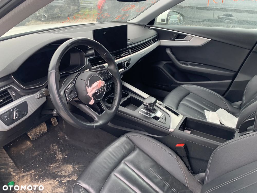 Audi A4 Limousine 45 TFSI quattro S tronic - 9