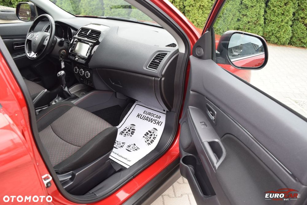 Mitsubishi ASX - 15