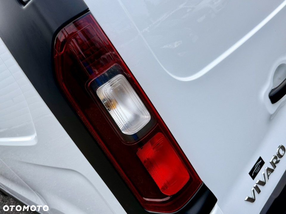 Opel Vivaro - 10