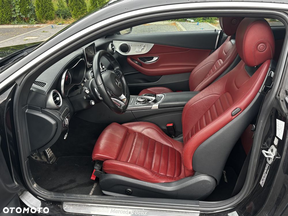 Mercedes-Benz Klasa C 300 7G-TRONIC Edition 1 - 20