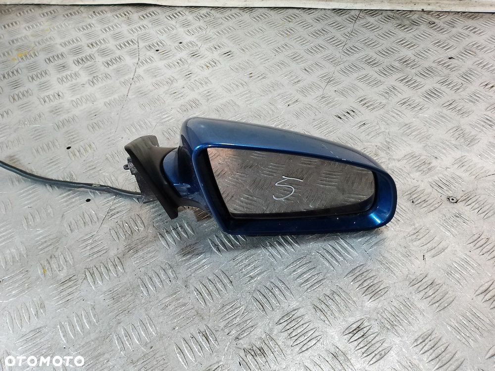 LUSTERKO PRAWE AUDI A3 ( 8P1 ) LZ5C - 4