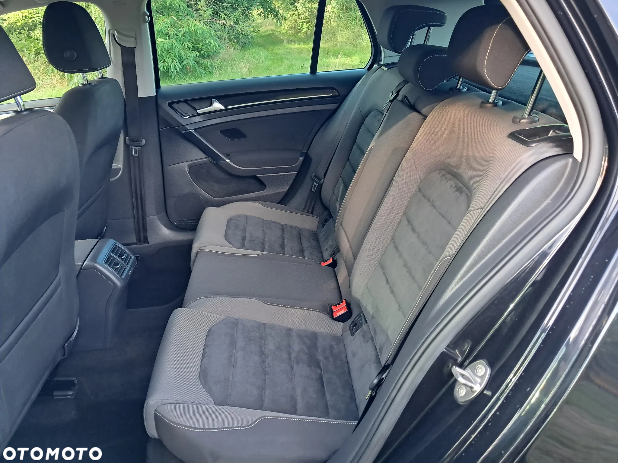Volkswagen Golf VII 1.4 TSI BMT Comfortline - 11