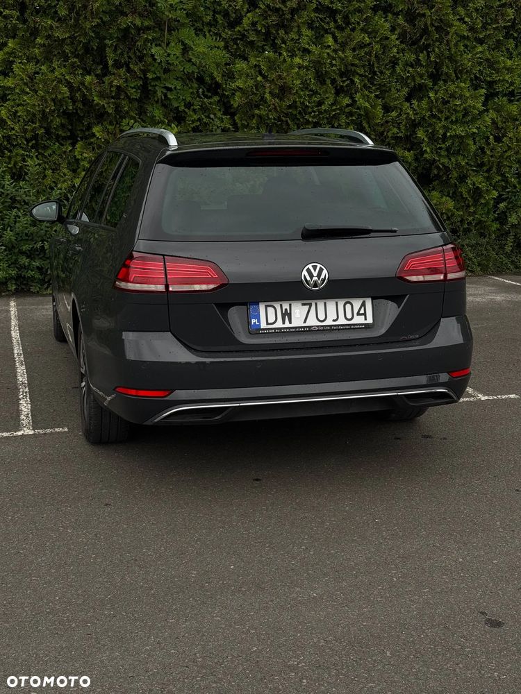 Volkswagen Golf - 10