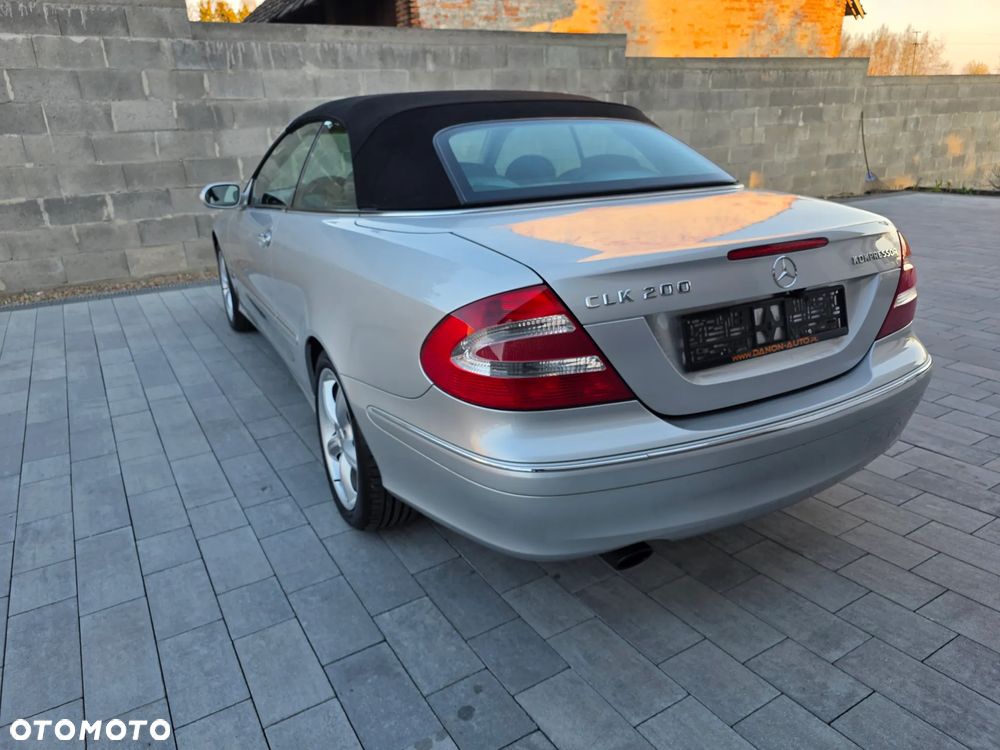 Mercedes-Benz CLK - 13