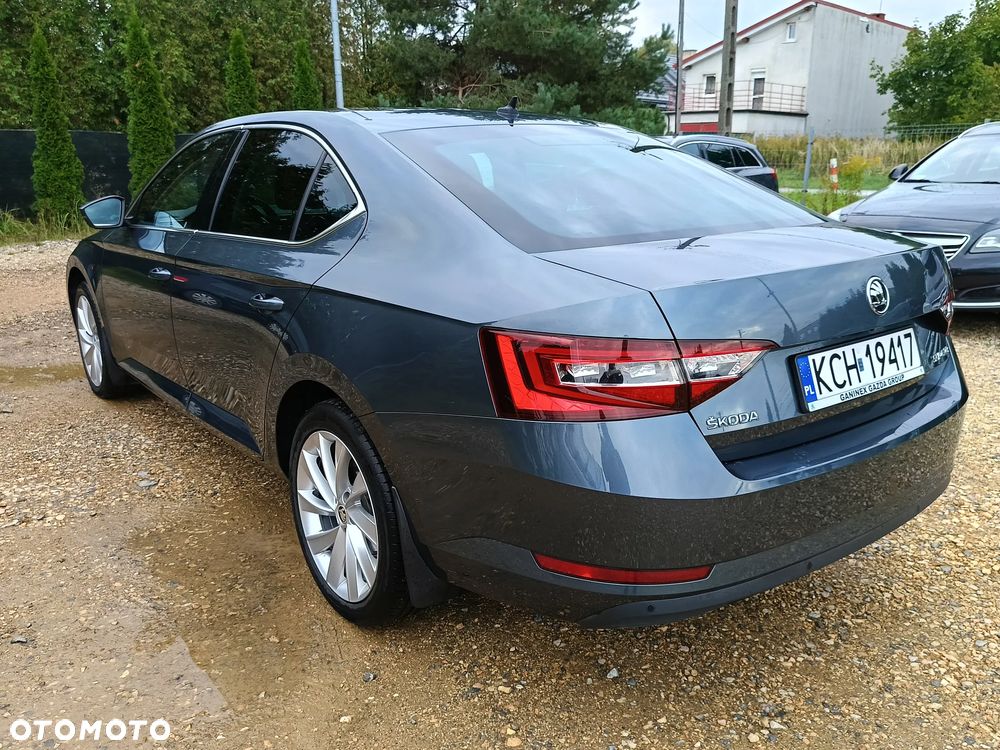 Skoda Superb 1.5 TSI ACT Style - 4