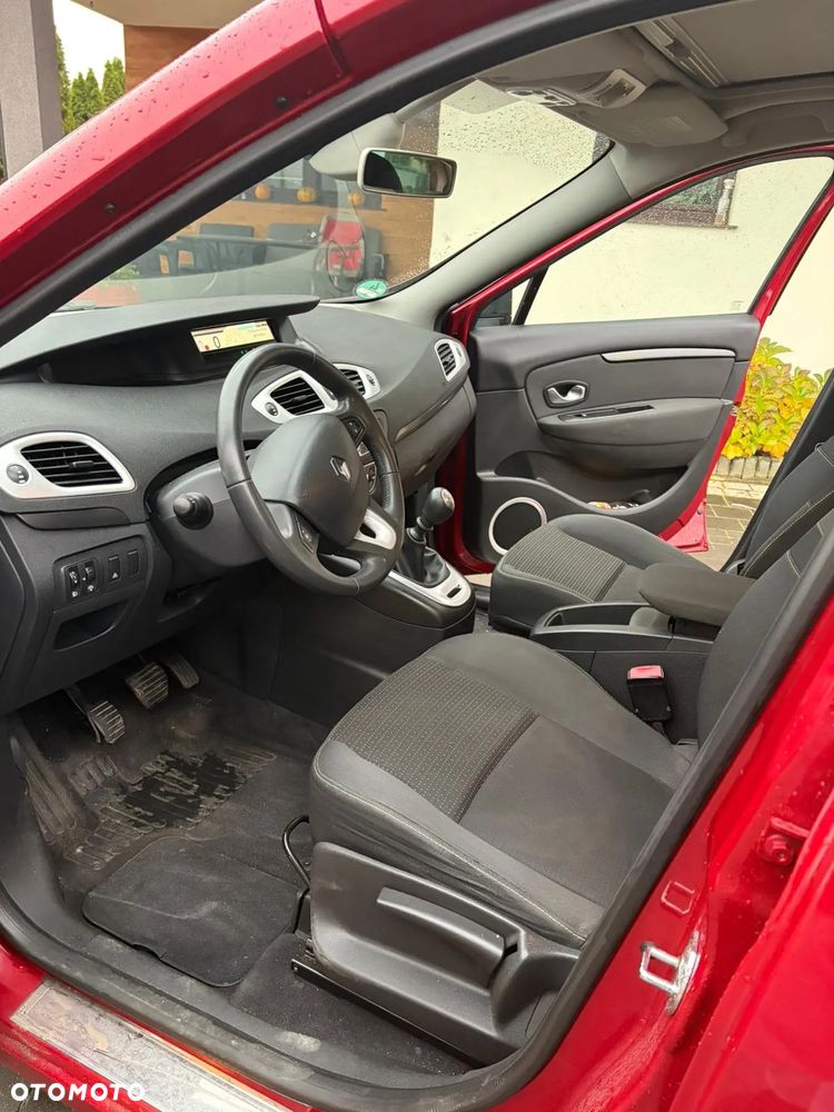 Renault Scenic 1.6 16V 110 Authentique - 12