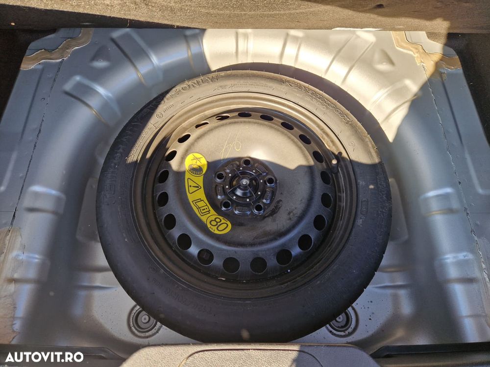 Ford Focus 1.5 EcoBlue Titanium Business - 24