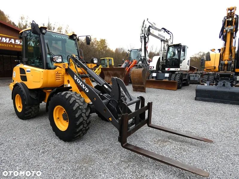 Volvo L20F Z Niemiec / Tylko 2.300mtg / Stan Idealny / - 4