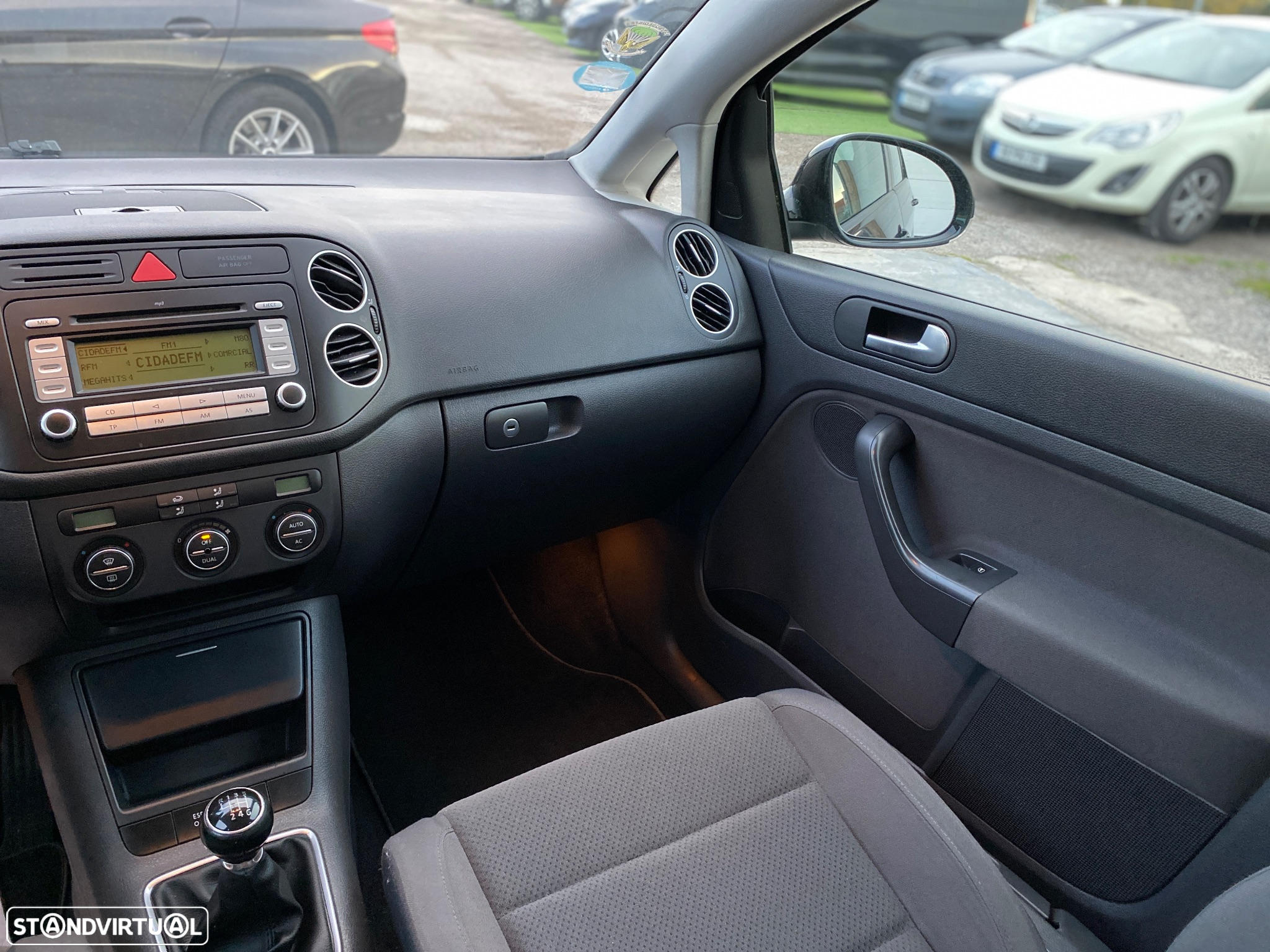 VW Golf Plus 1.9 TDi Trendline AC - 14