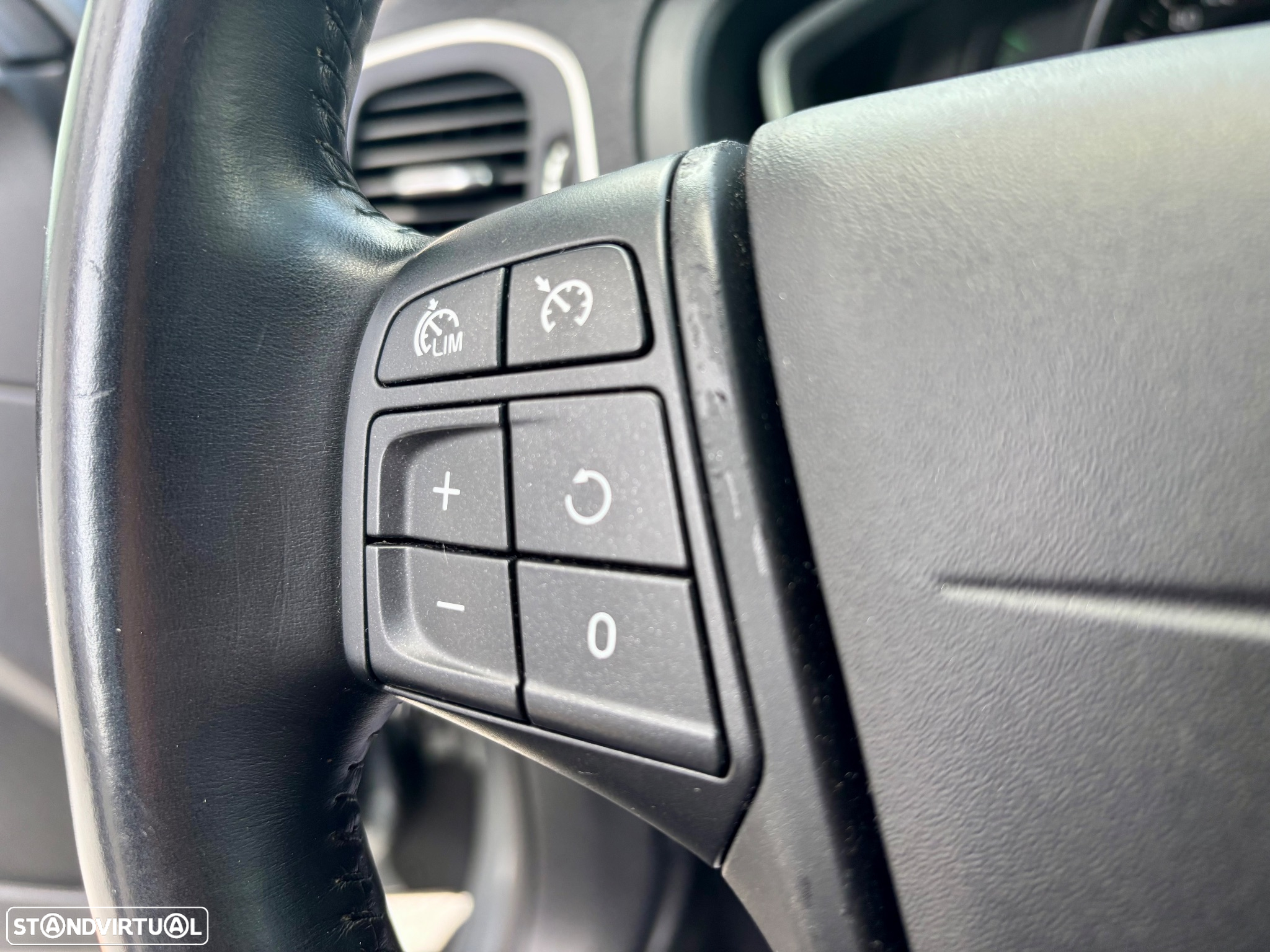 Volvo V40 1.6 D2 Kinetic Eco - 47