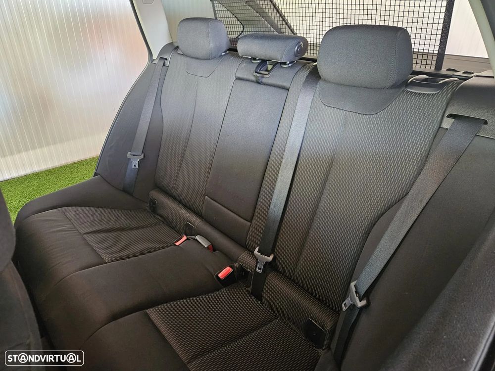 BMW 318 d Pack M Auto - 25