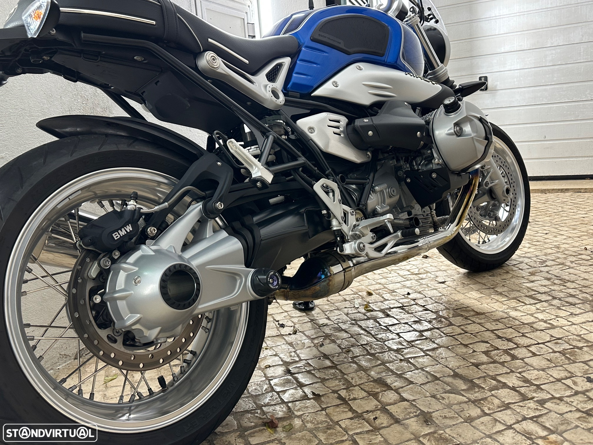 BMW R nineT - 8