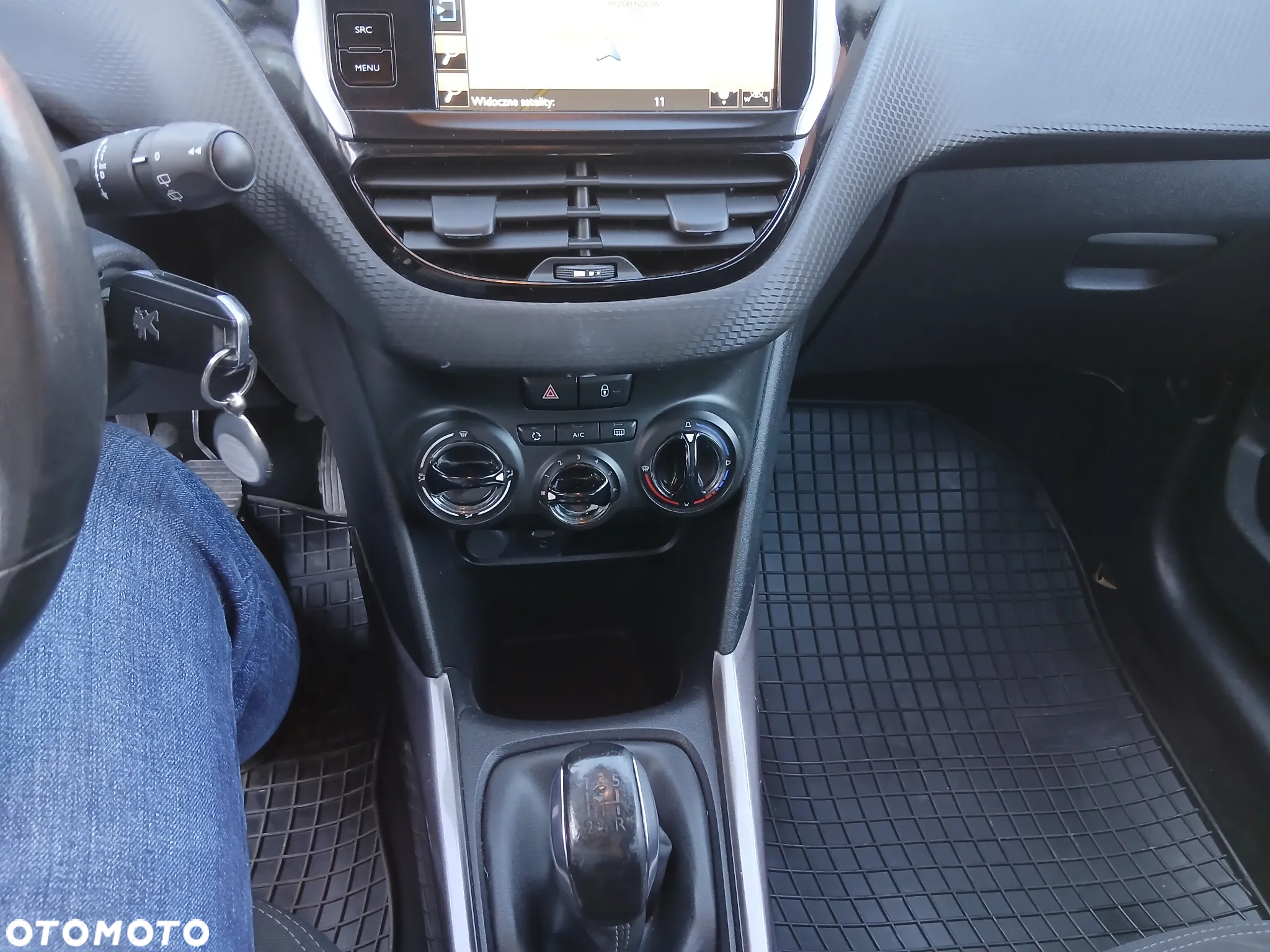 Peugeot 2008 - 15