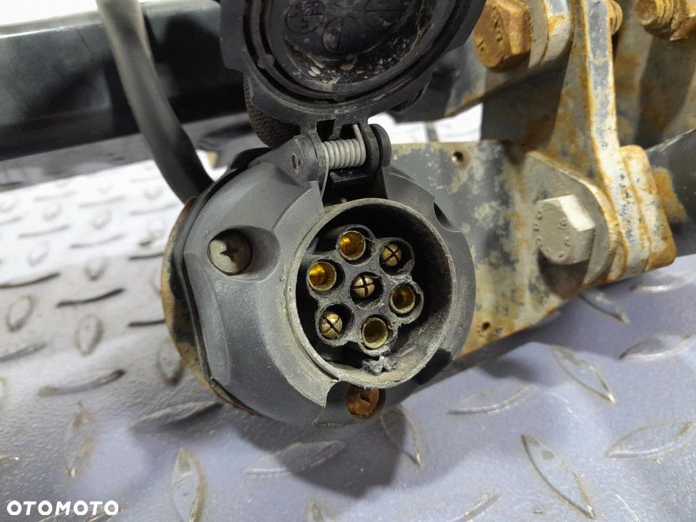 HYUNDAI I30 I LIFT KOMBI HAK HOLOWNICZY DO PRZYCZEPY 7 PIN - 4