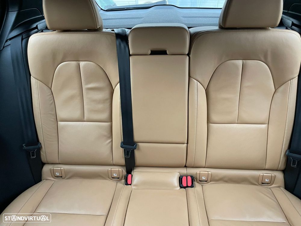 Volvo XC 40 2.0 B4 Inscription - 8