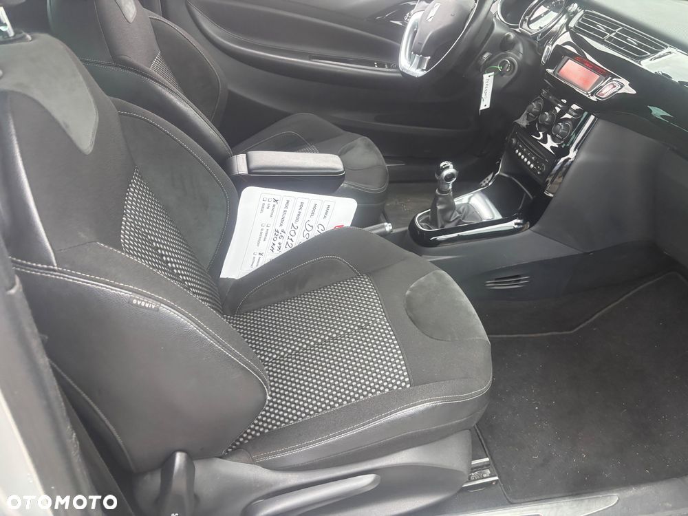 Citroën DS3 VTi 120 SoChic - 22