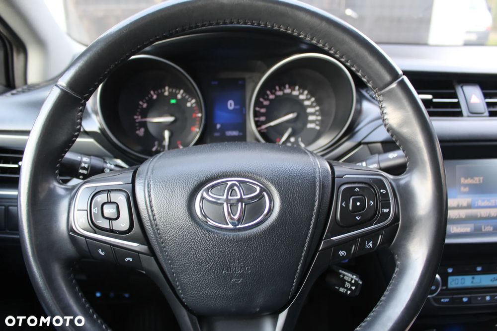 Toyota Avensis 1.8 Prestige MS - 13