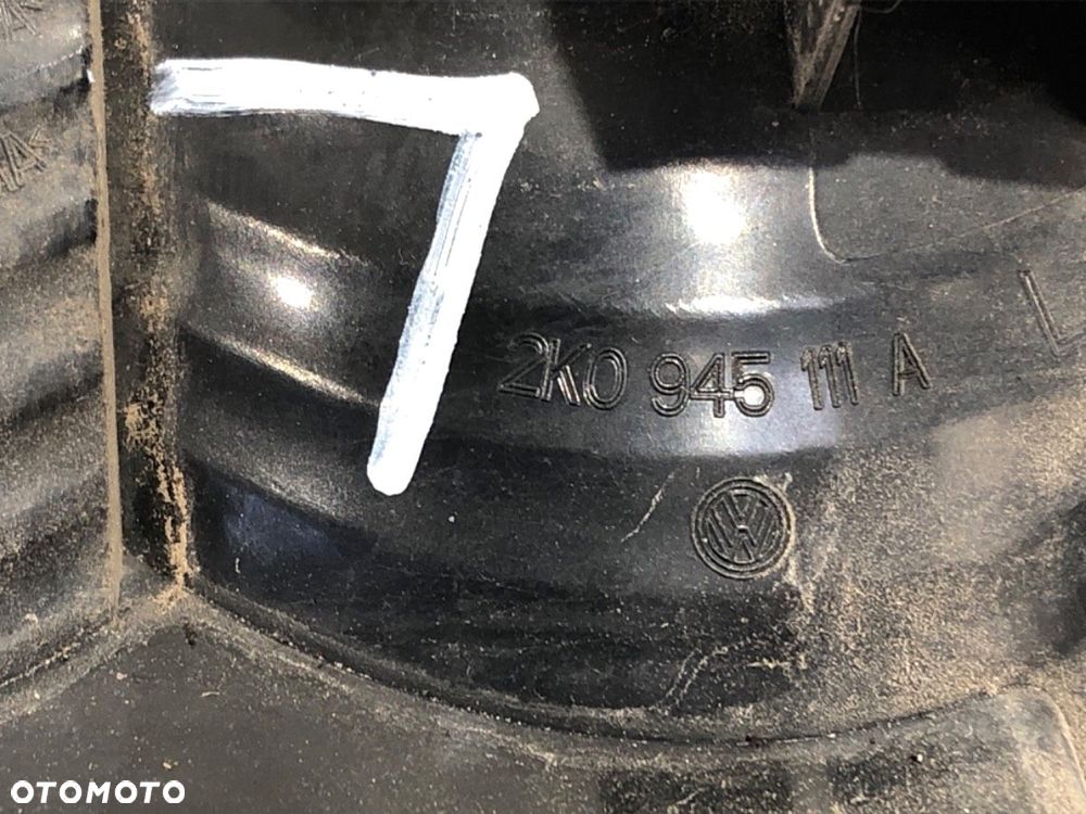 LAMPA LEWY TYŁ  VW CADDY III Nadwozie pełne/minivan (2KA, 2KH, 2CA, 2CH) 2004 - 2015 1.6 75 kW - 6