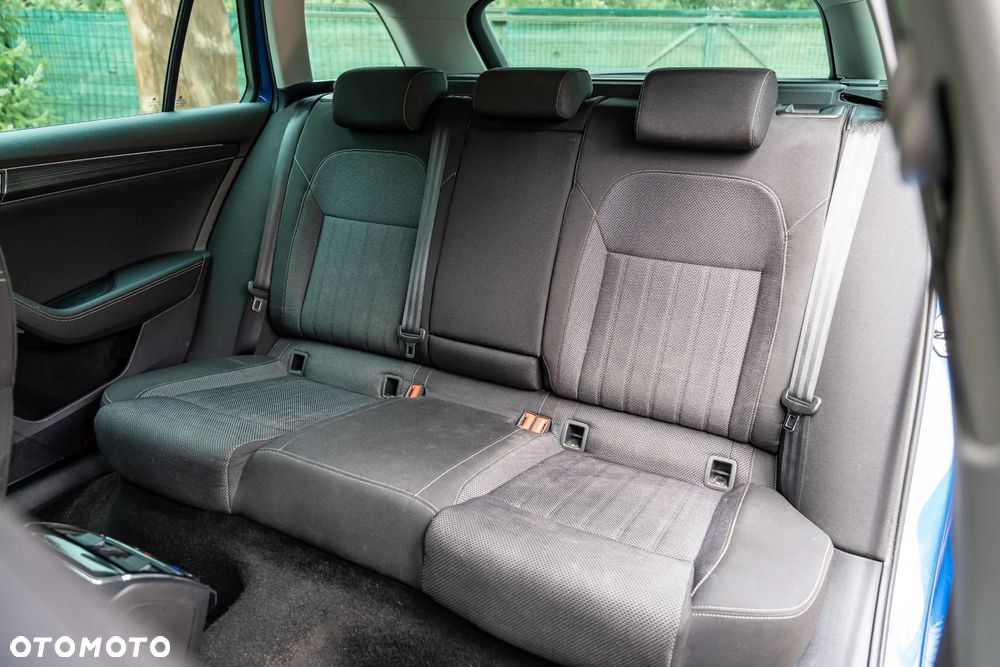 Skoda Superb 2.0 TSI Style DSG - 40