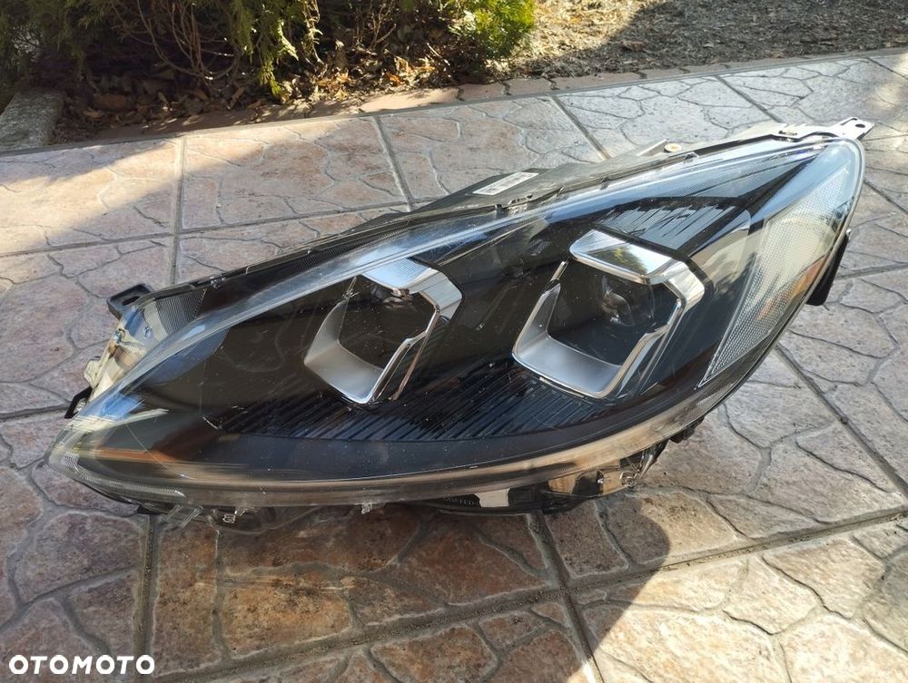 Lampa lewa Full LED Ford Kuga MK3 LV4B-13E017-AH - 1