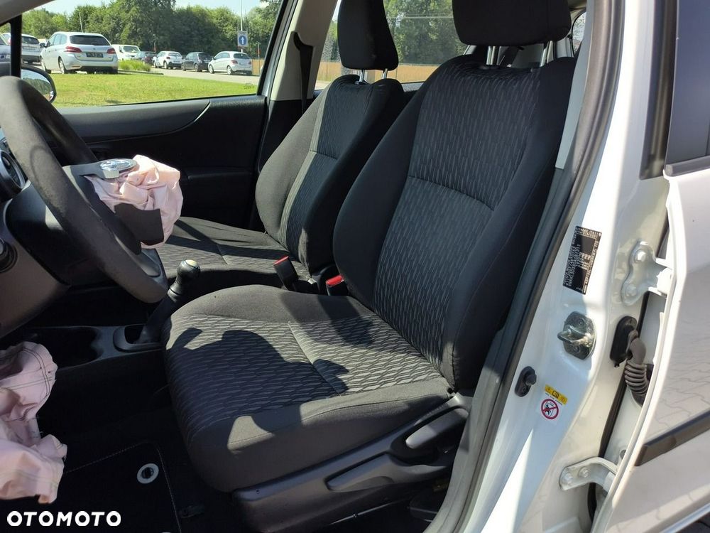 Toyota Yaris - 9