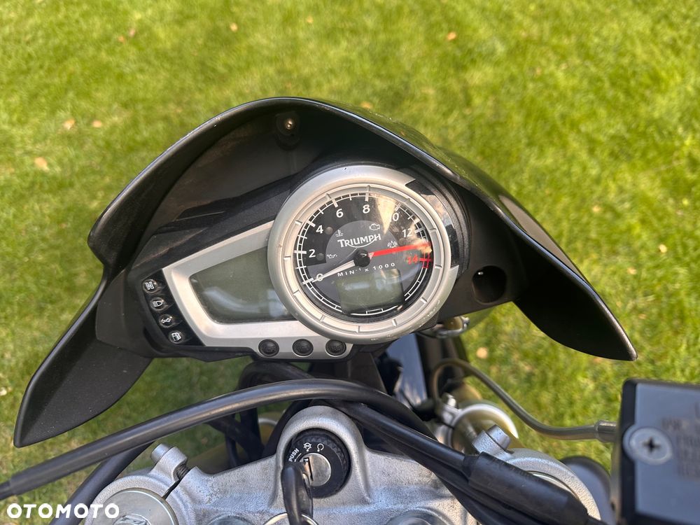 Triumph Street Triple - 15