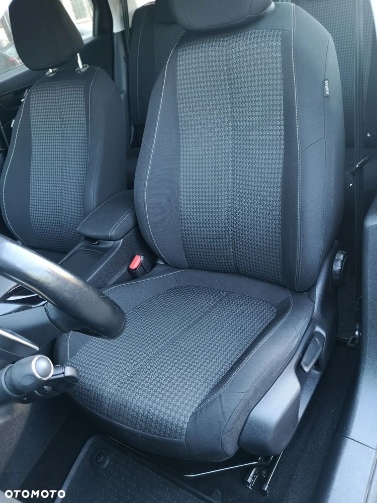 Peugeot 308 1.5 BlueHDi Active S&S EAT6 - 23