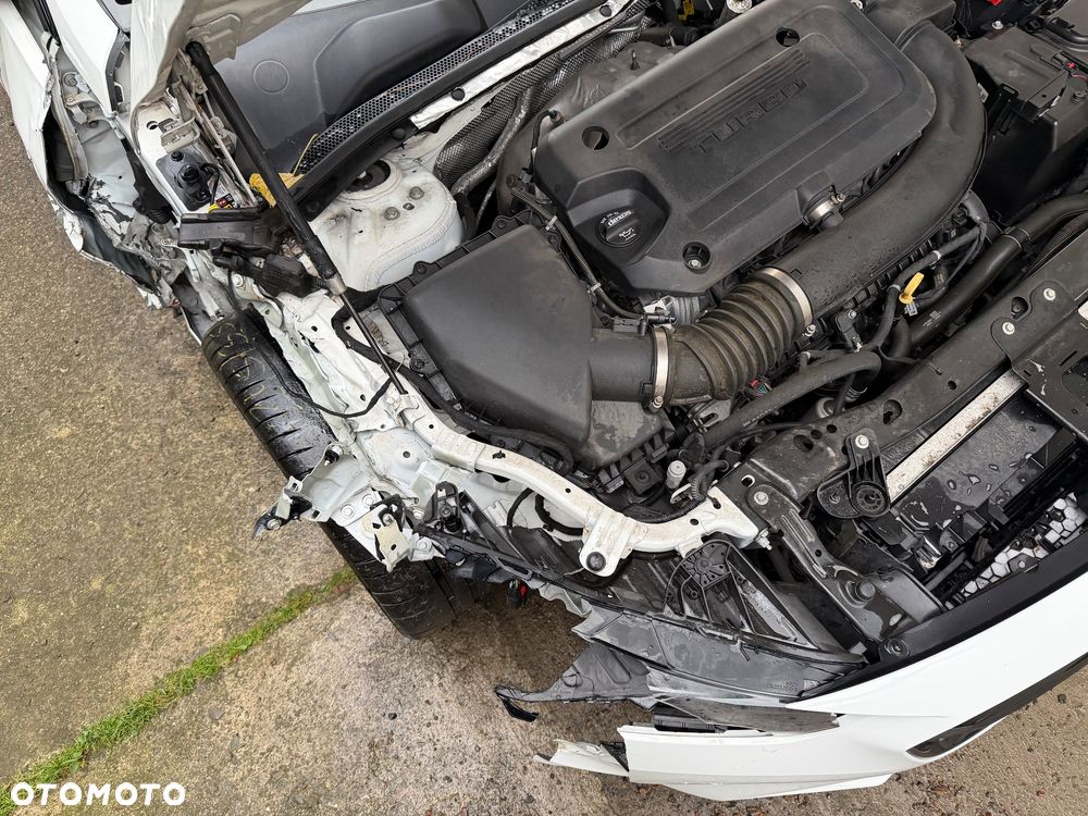 Opel Insignia 2.0 T 4x4 GSi S&S - 25