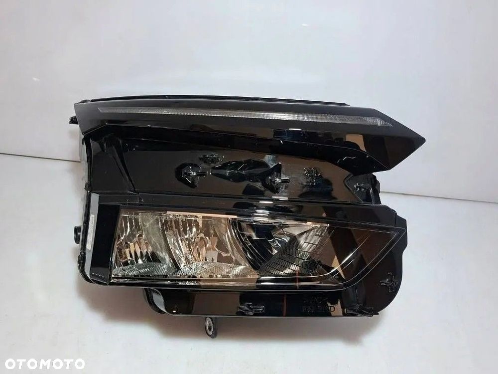 Skoda Elroq 2025 Prawa strona Reflektor FULL LED 5LB941010 SUPER STAN - 1