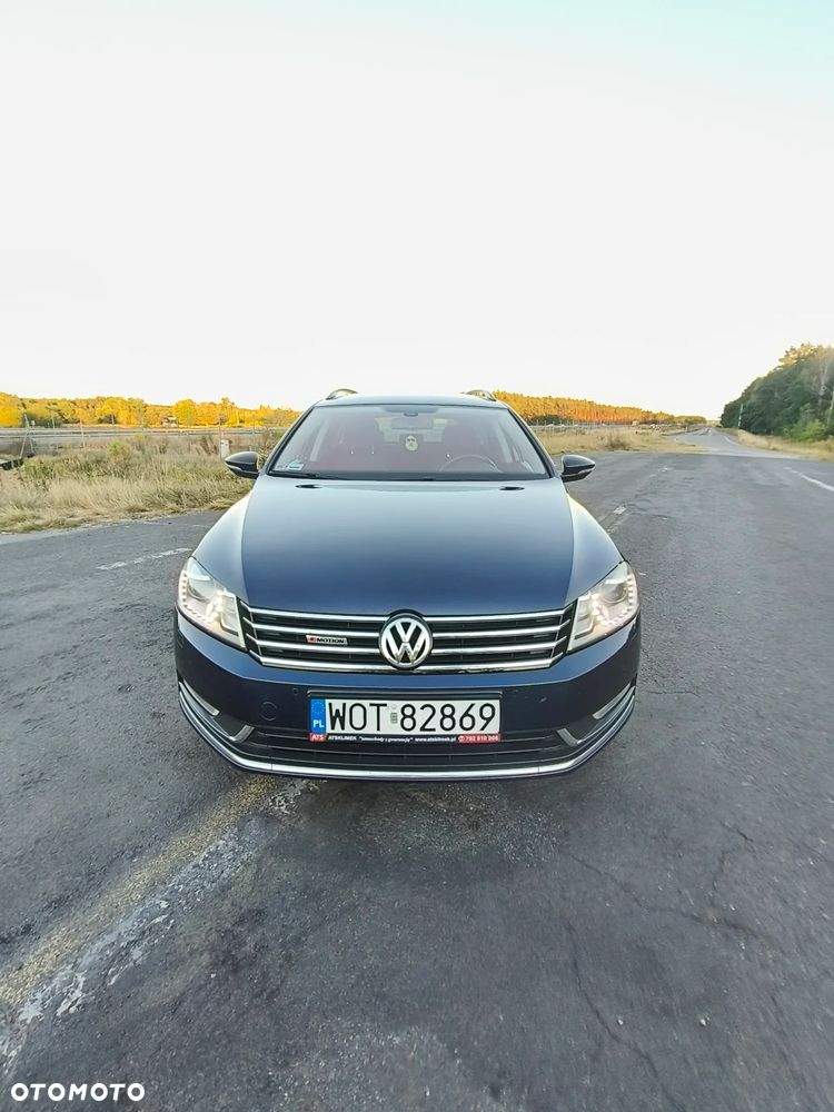 Volkswagen Passat 2012 photo 2