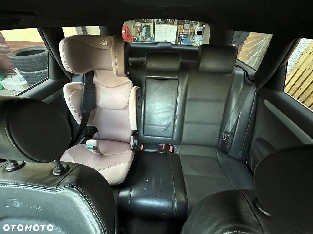 Audi A4 Avant 3.0 TDI DPF quattro tiptronic - 13