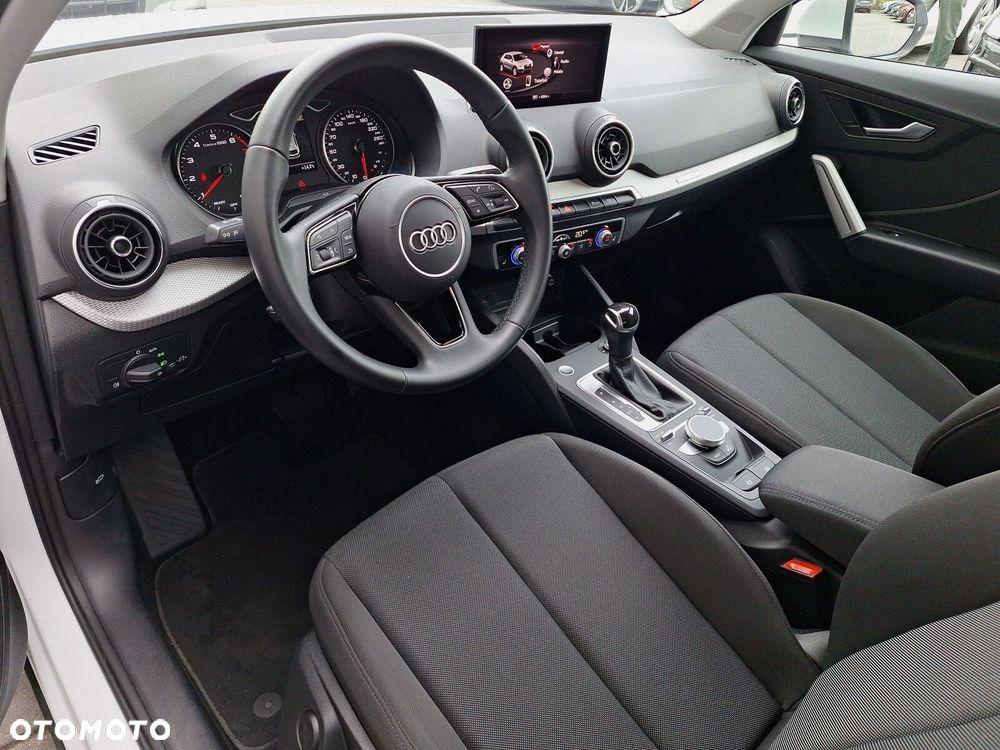 Audi Q2 35 TFSI S tronic - 11