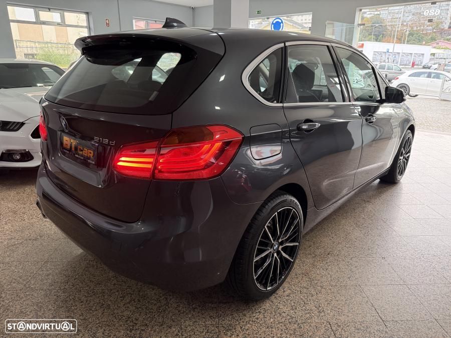 BMW 216 Active Tourer d Line Luxury Auto — fotografia 30