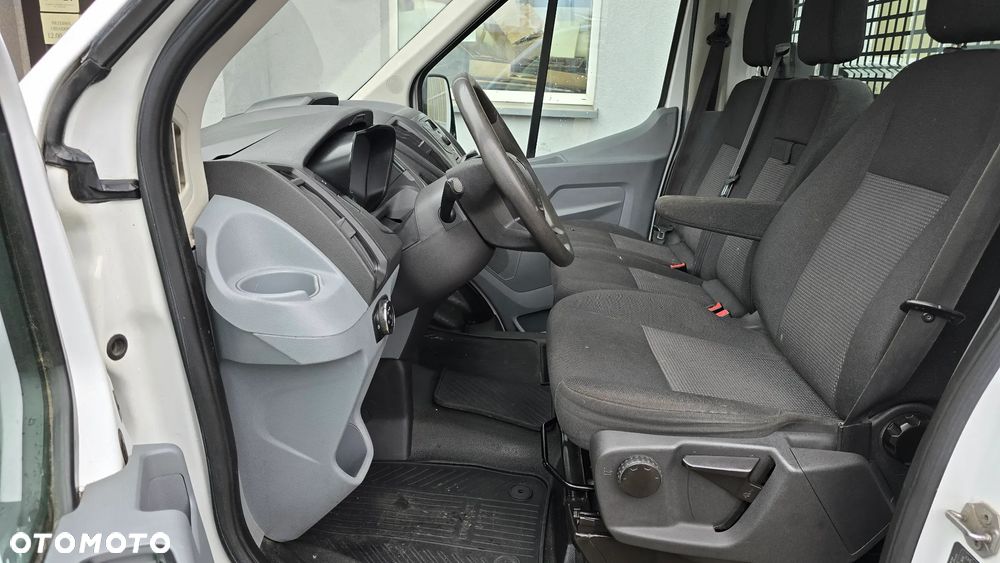 Ford Transit - 18