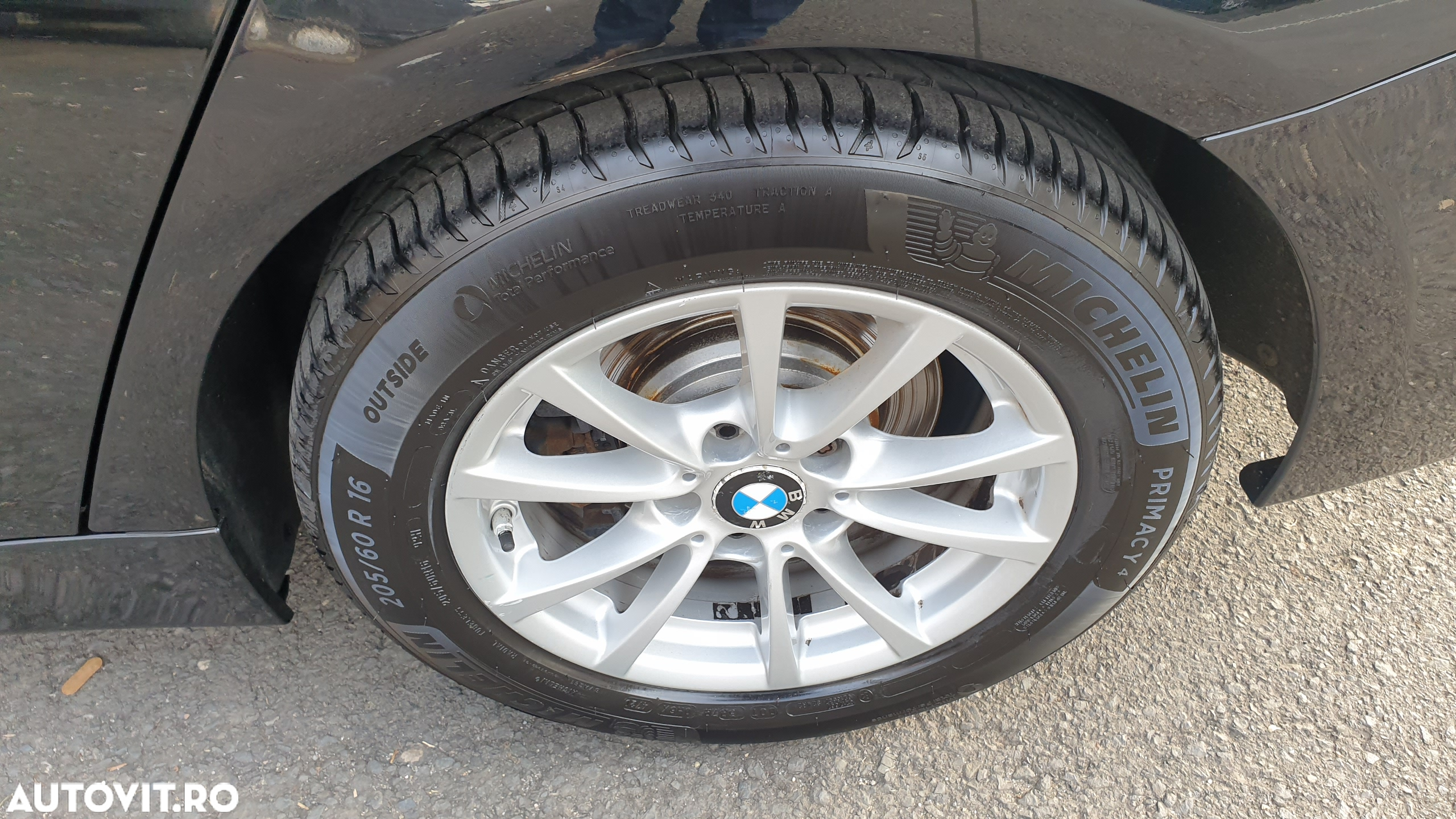 BMW Seria 3 318d xDrive Advantage - 12
