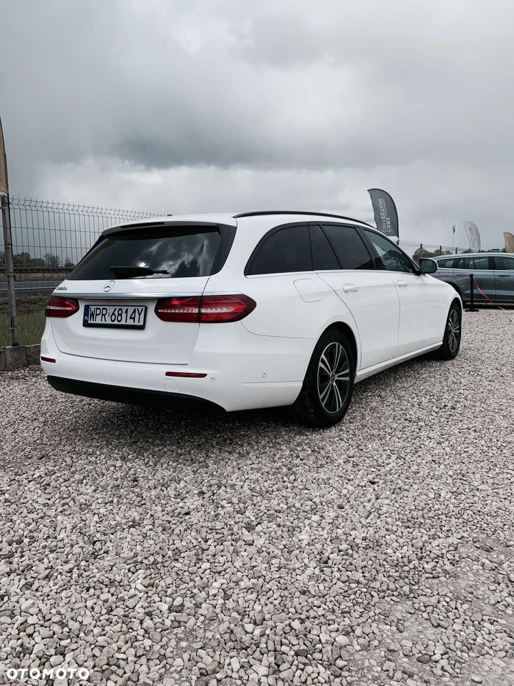 Mercedes-Benz Klasa E 220 d Avantgarde - 4