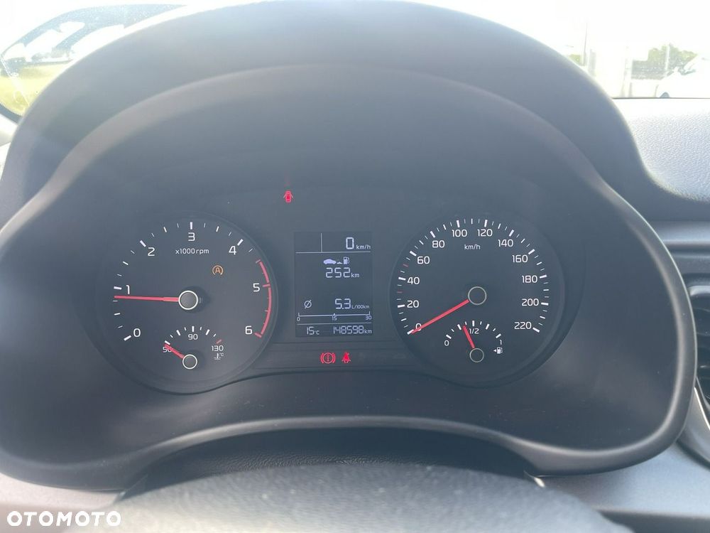 Kia Rio 1.4 crdi M - 8