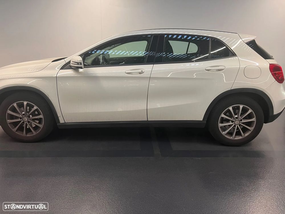 Mercedes-Benz GLA 180 - 5