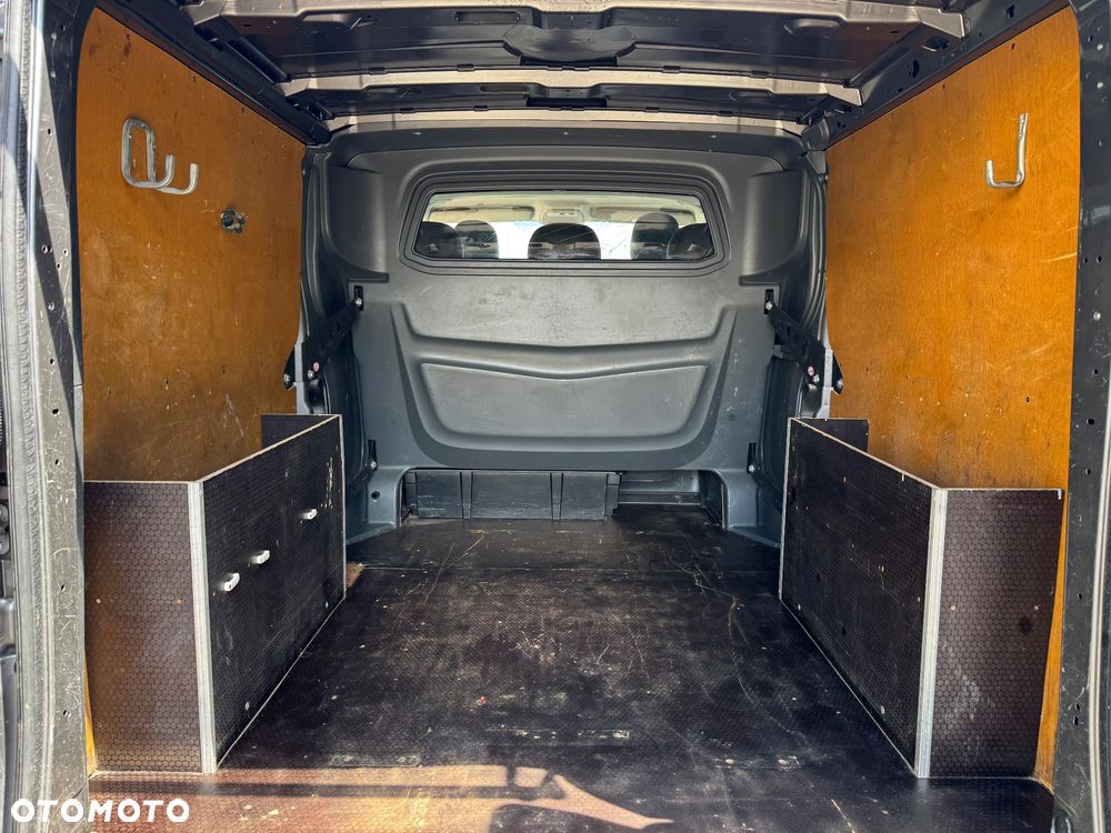 Opel Vivaro L2H1 2,9t Elegance Business - 11