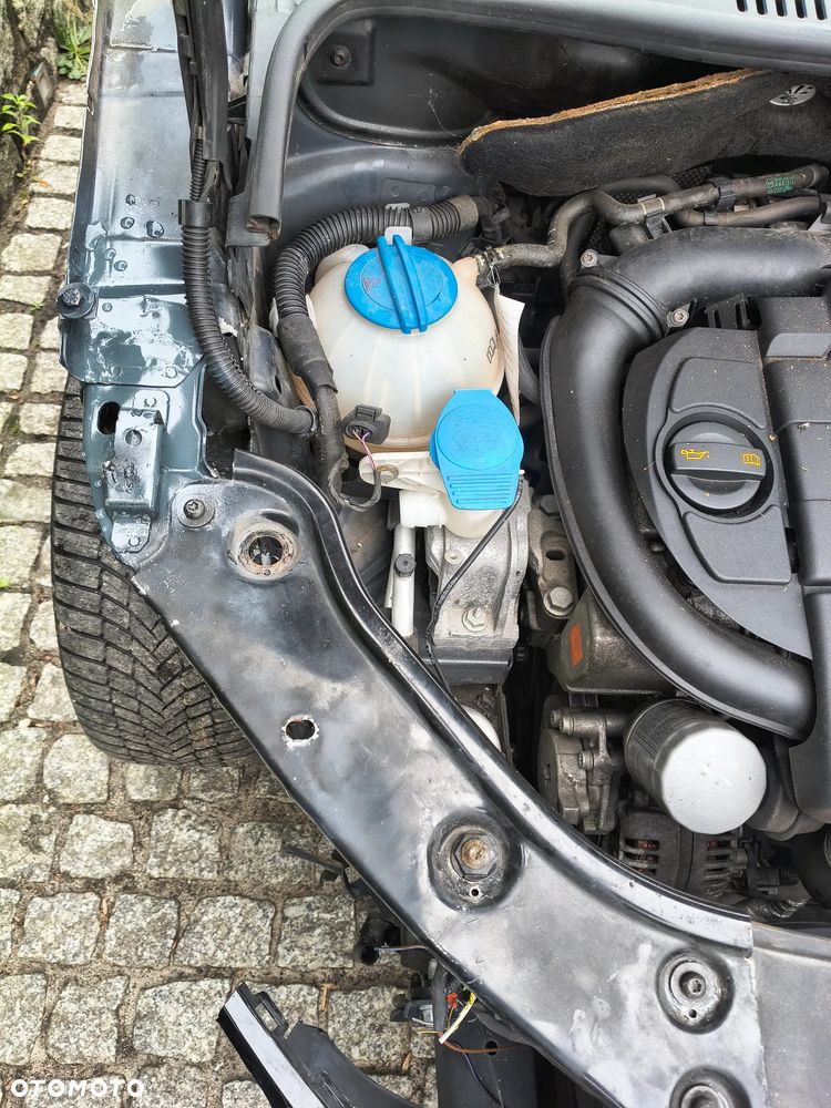 Volkswagen Touran 1.4 TSI Cross DSG - 21