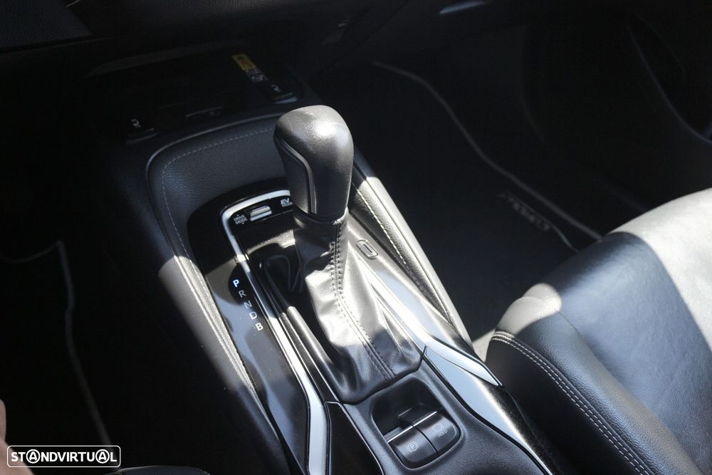 Toyota Corolla SD 1.8 Hybrid Luxury - 39