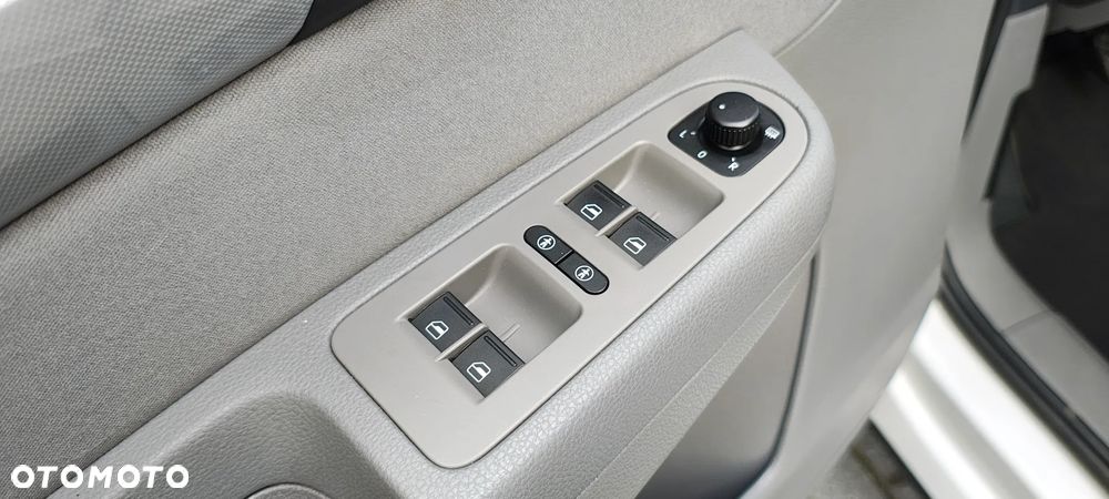 Volkswagen Sharan 2.0 TDI BlueMotion Technology Match - 35