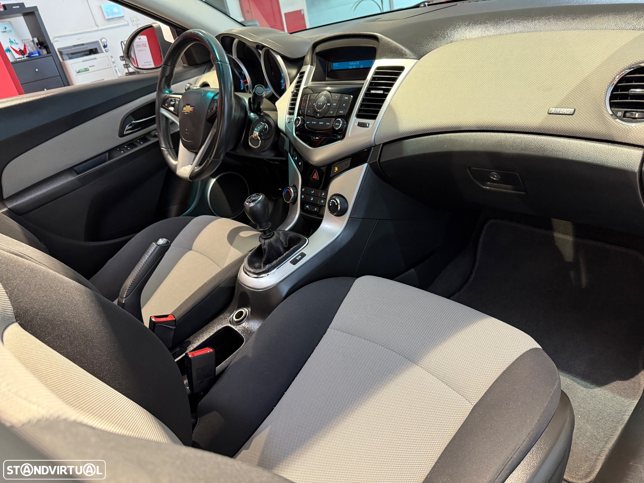 Chevrolet Cruze 1.6 LT - 13