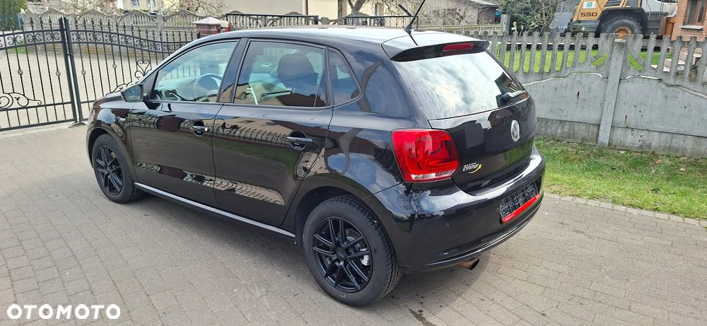 Volkswagen Polo 1.2 TSI MATCH - 17