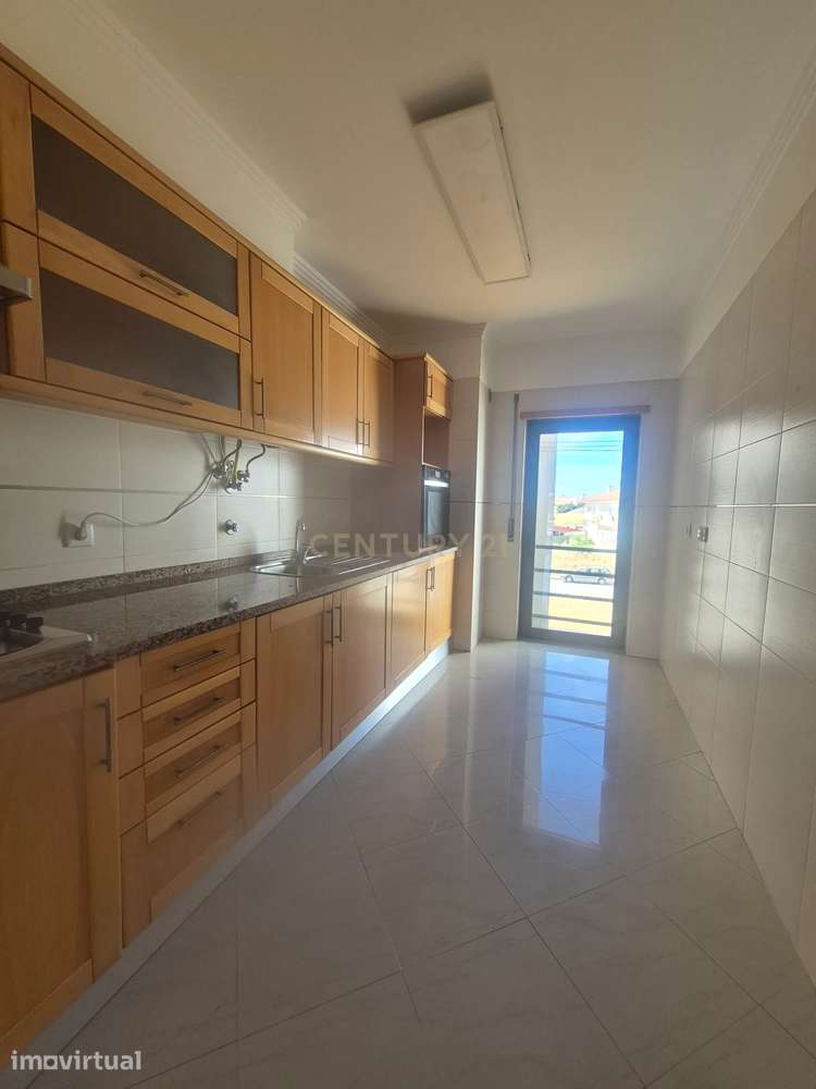 Apartamento T2 Quinta do Conde - Grande imagem: 2/22