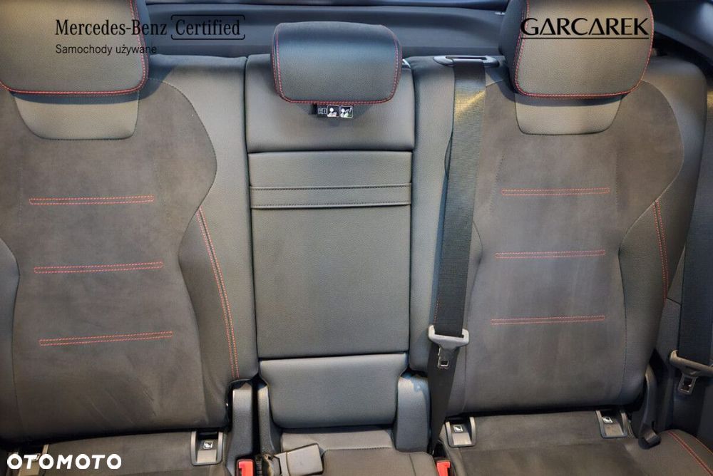 Mercedes-Benz GLA 250 4-Matic AMG Line - 23