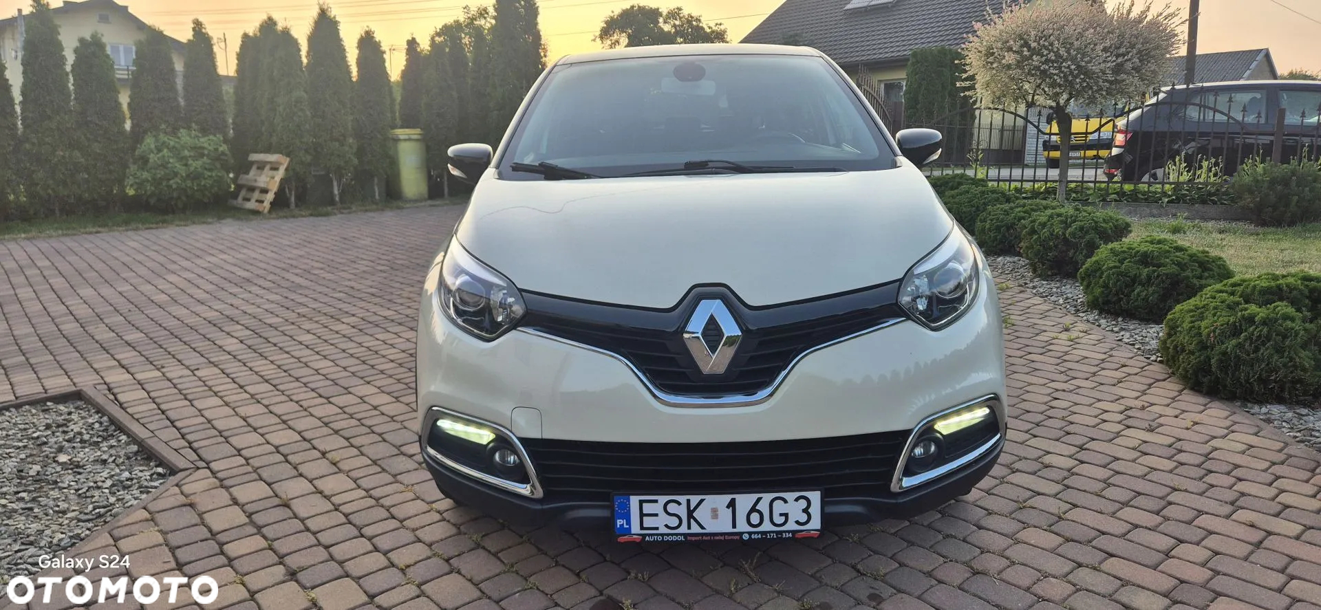 Renault Captur 0.9 Energy TCe Helly Hansen - 8