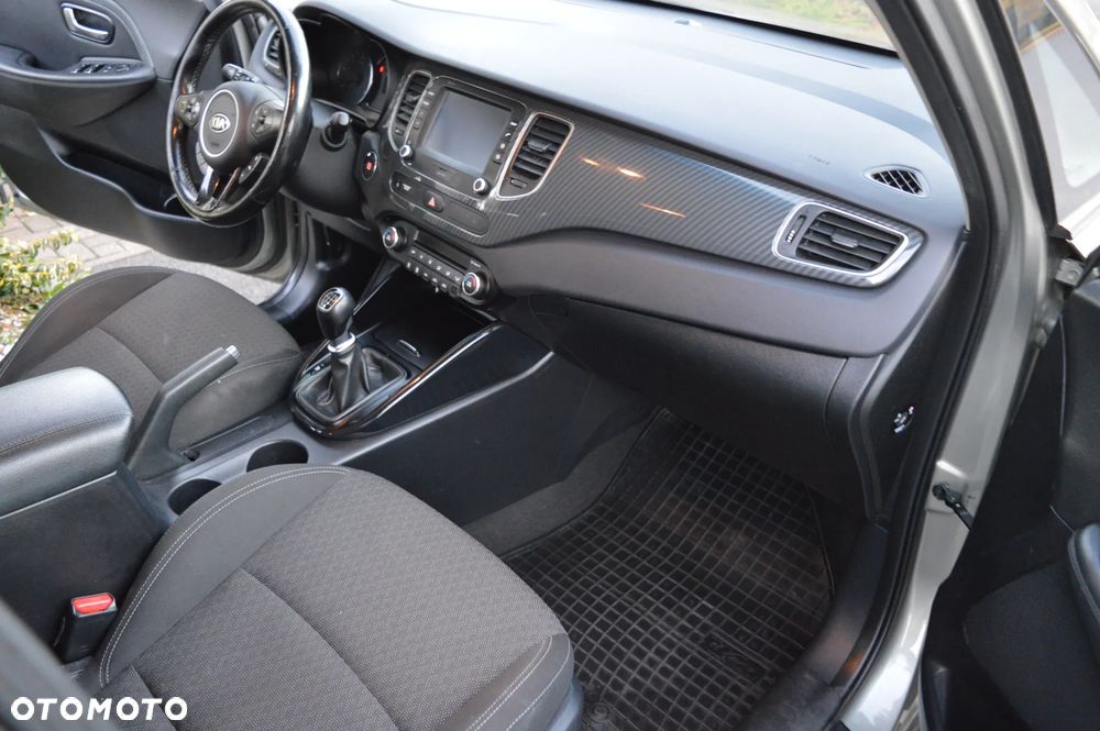 Kia Carens 1.7 CRDi L - 15