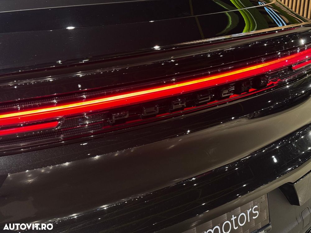 Porsche Cayenne Coupe E-Hybrid - 9