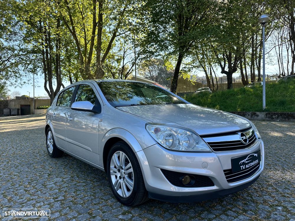 Opel Astra 1.7 CDTI Cosmo - 10